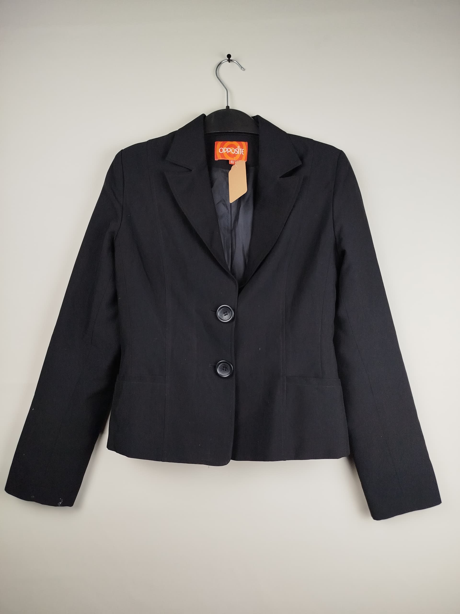 Blazer Opposite
