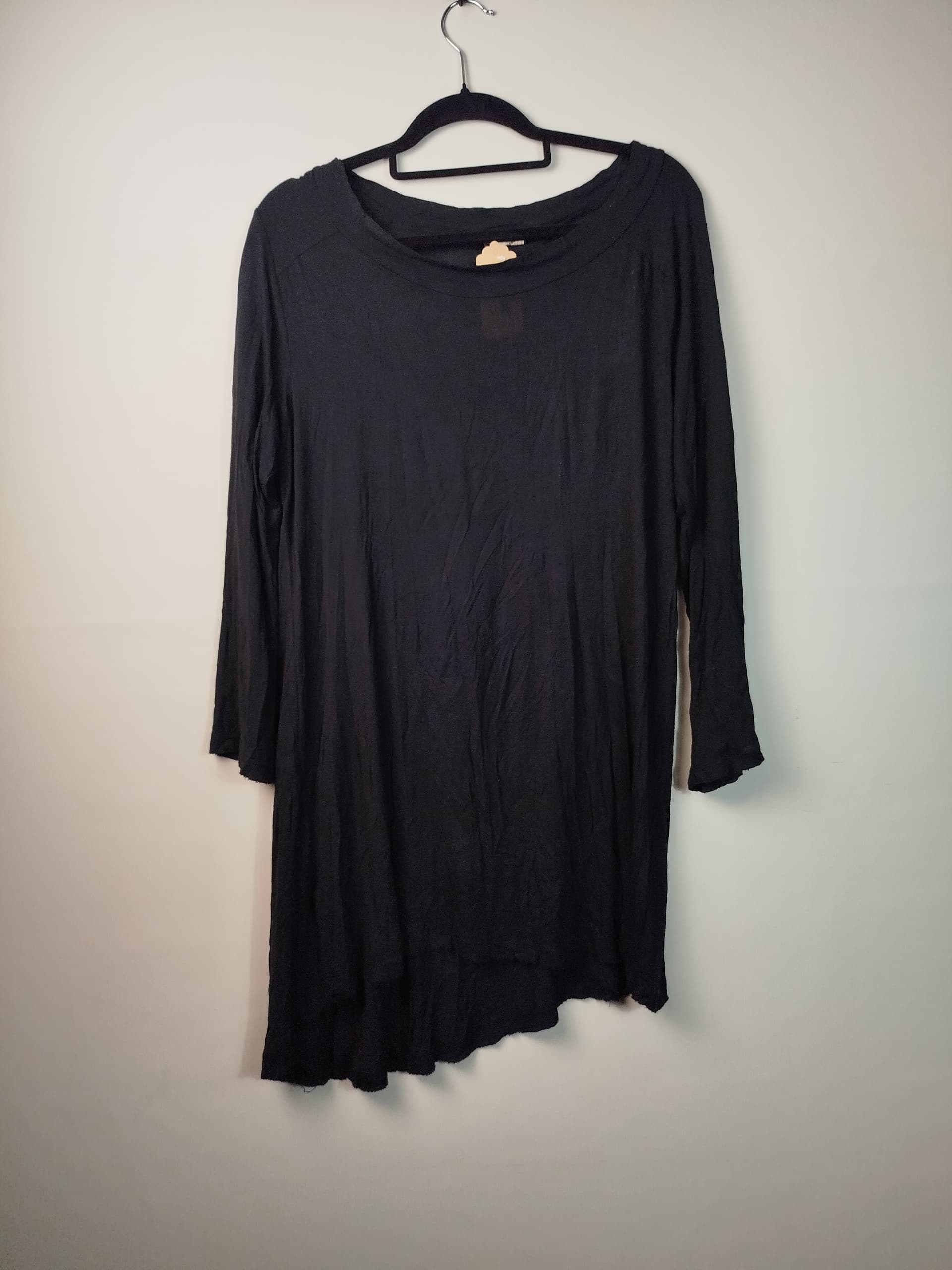 VESTIDO TELA ELÁSTICA FINA