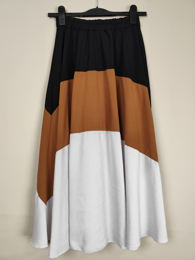 Imagen de Faldas Berna