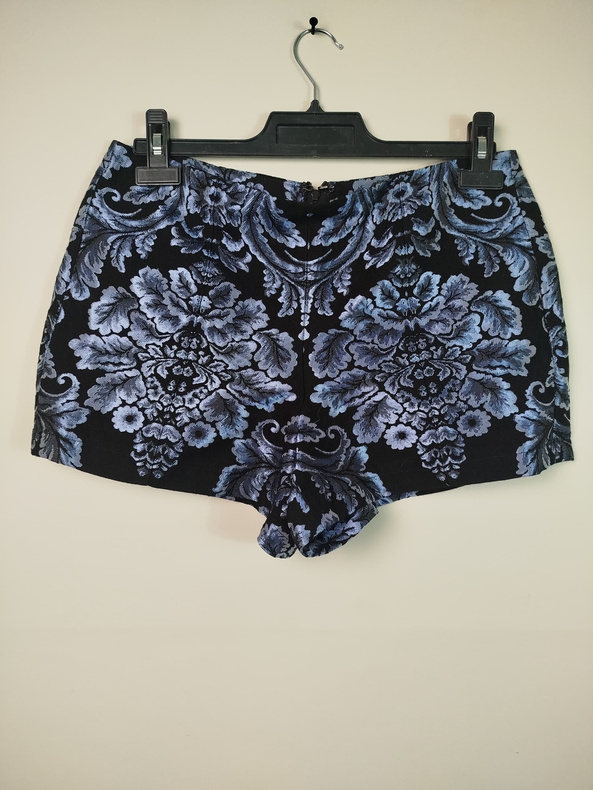 Short Alice + Olivia