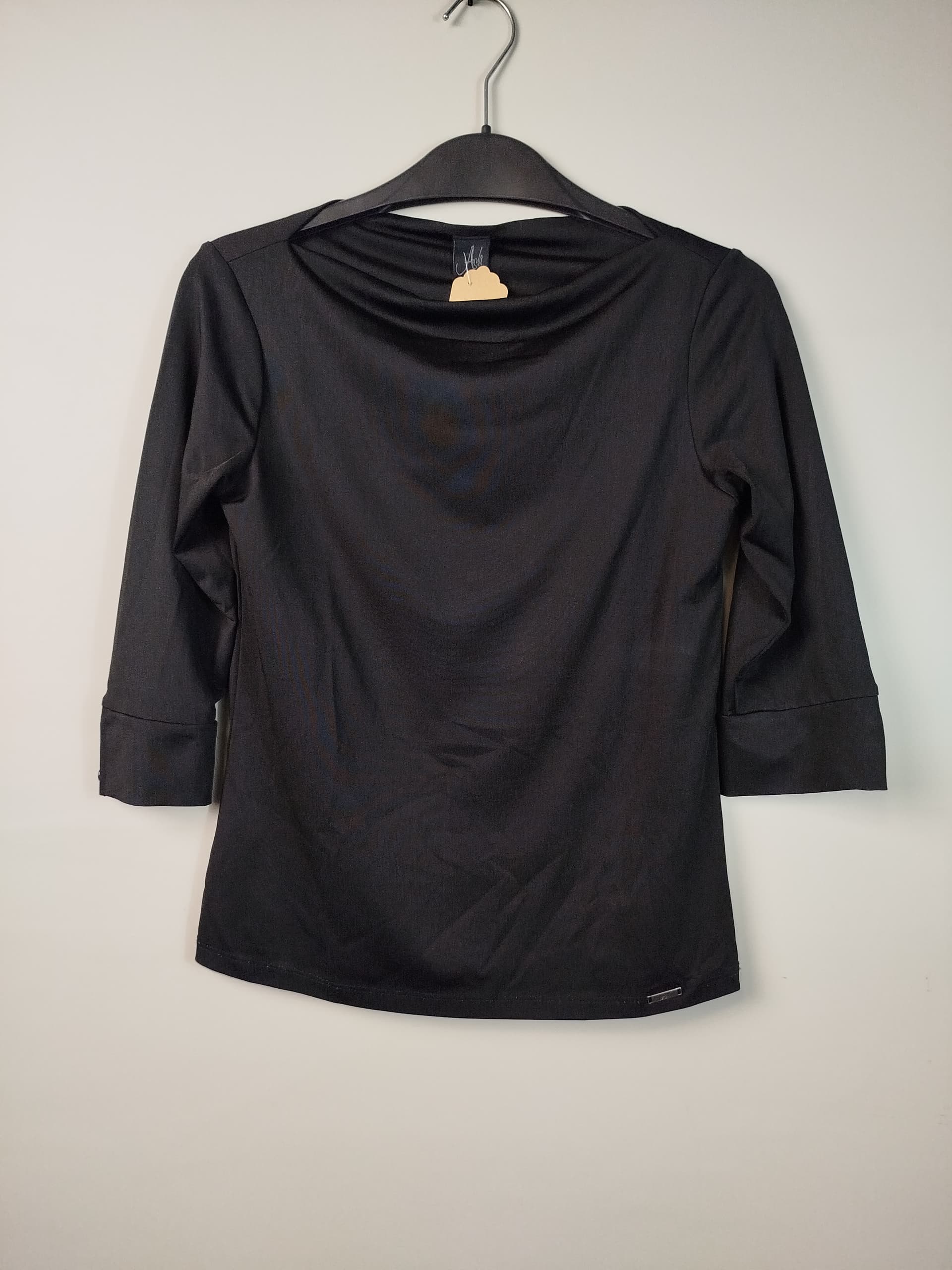 Polera negro Ash