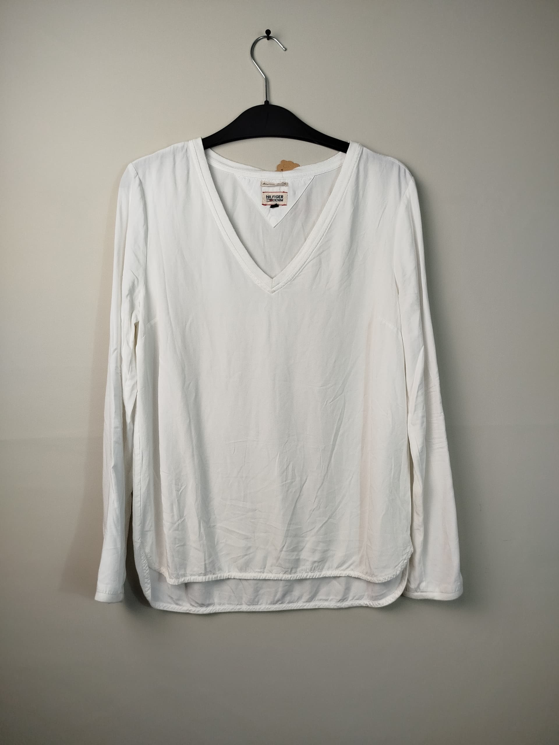 BLUSA TIPO CAMISETA